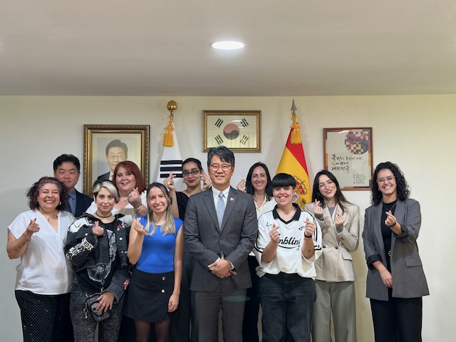 Nombramiento del segundo equipo de colaboradores honorarios “K‑Puente”  ​